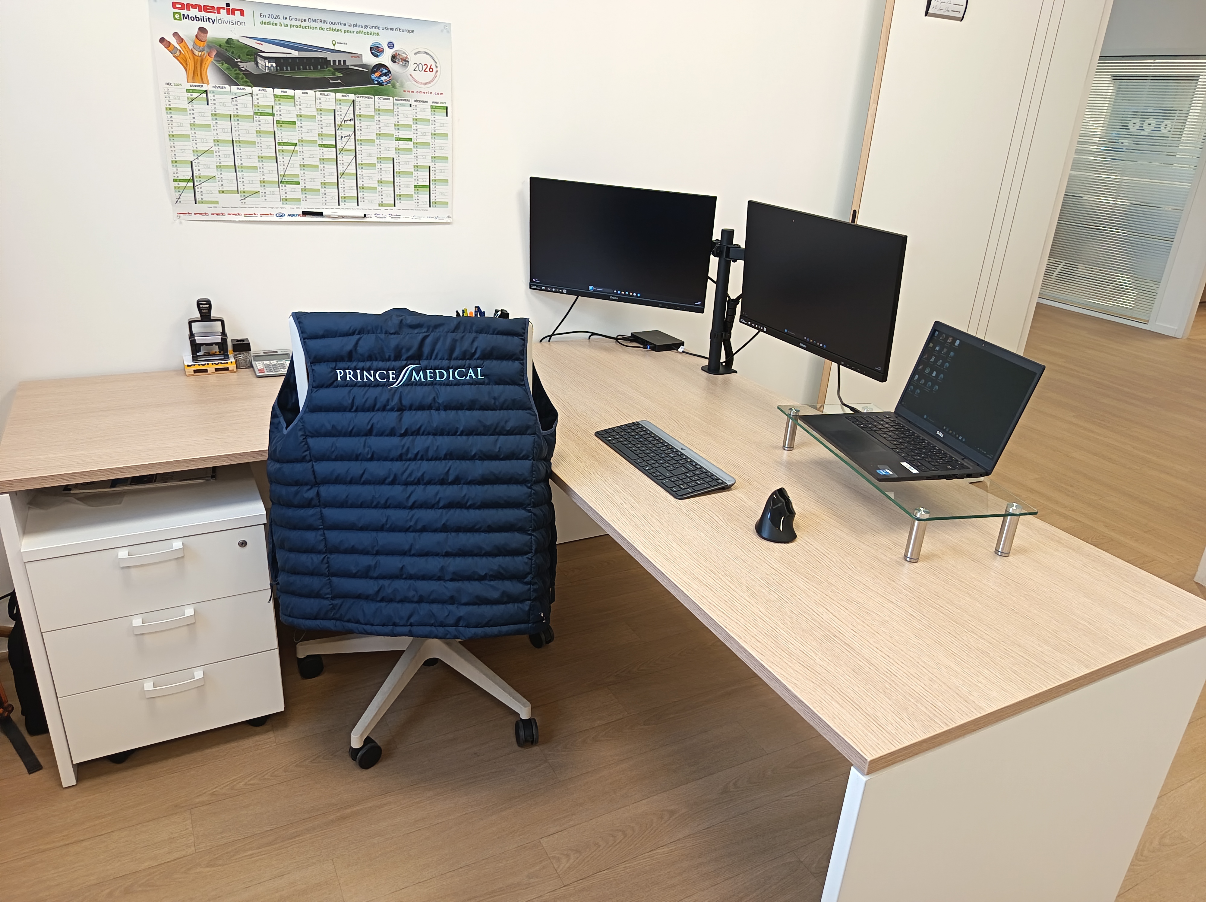 Bureau de direction avec bureau d’angle