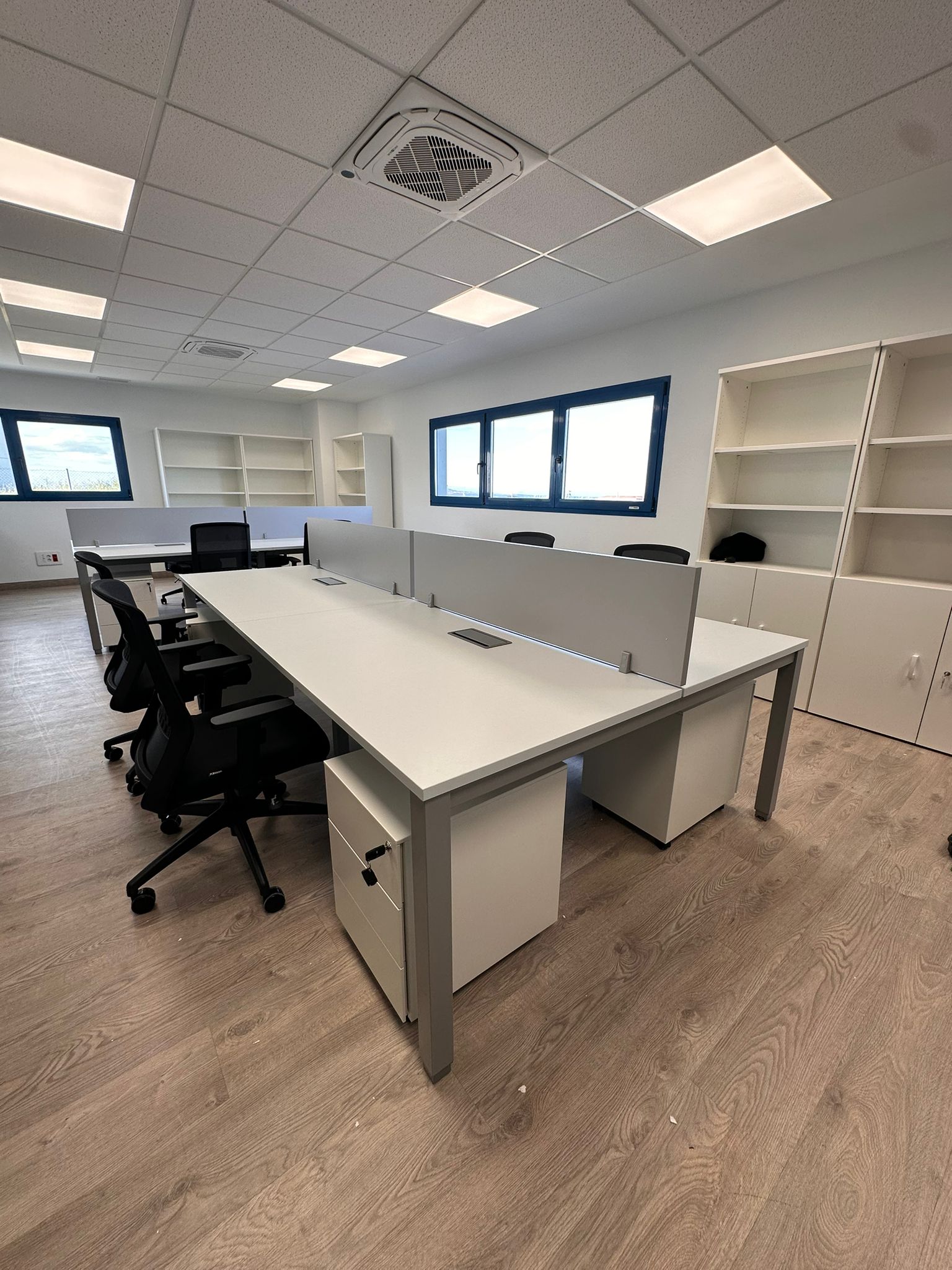 Bureau complet avec bench de travail Bureau complet avec bench de travail