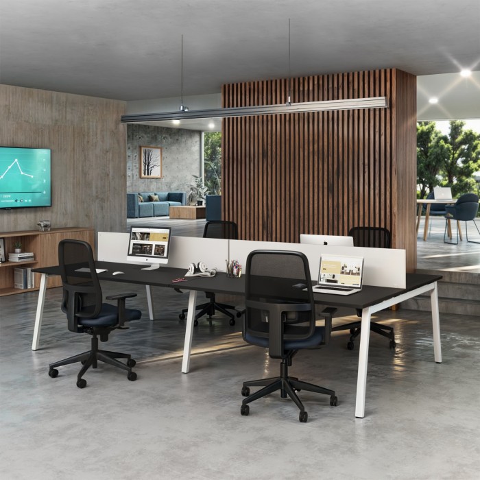 Benchtafel Olena White